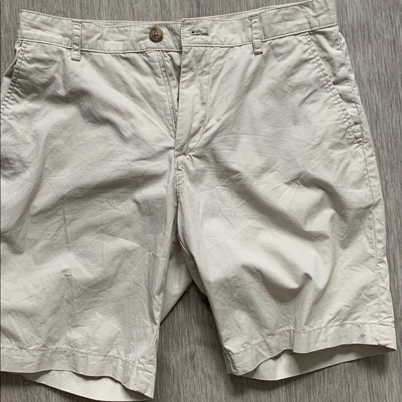 Creme shorts - Picture 2 of 4